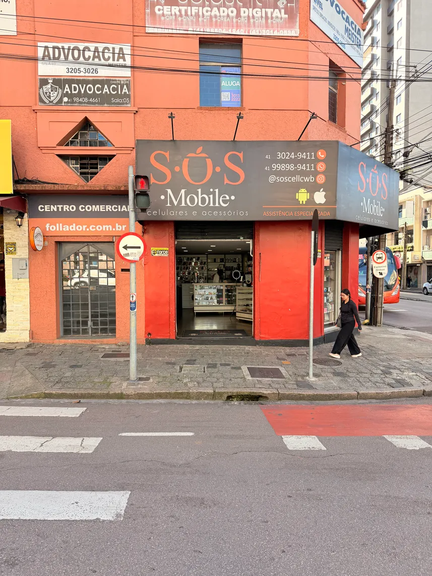 Fachada da SOS Mobile na Avenida Sete de Setembro, em Curitiba